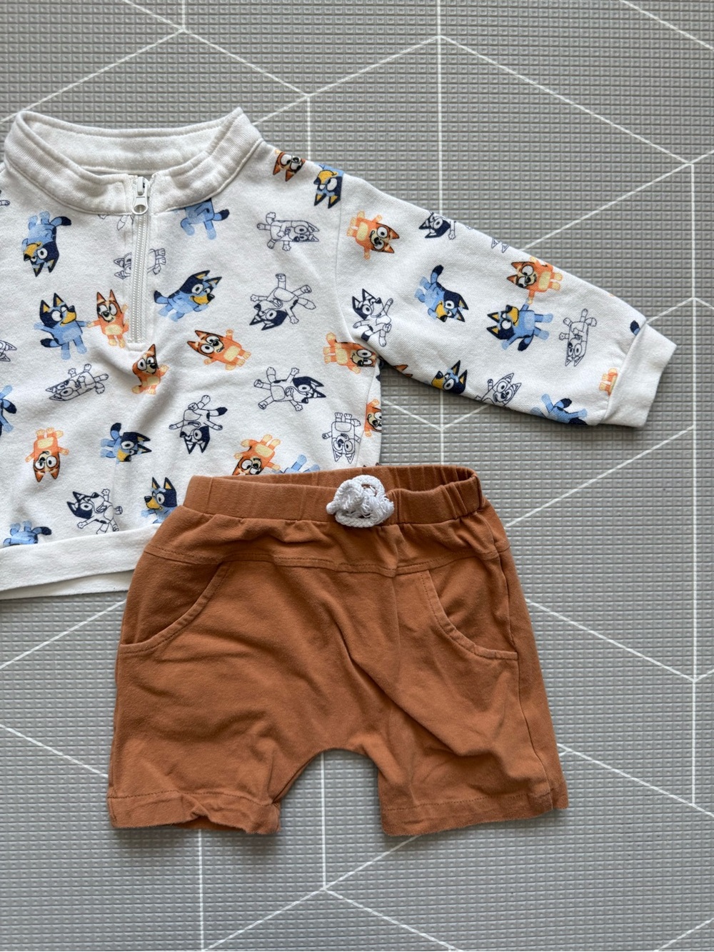 Bluey|Baby gender neutral set,tan/rust shorts & boxy BLUEY quarter zip sweater•